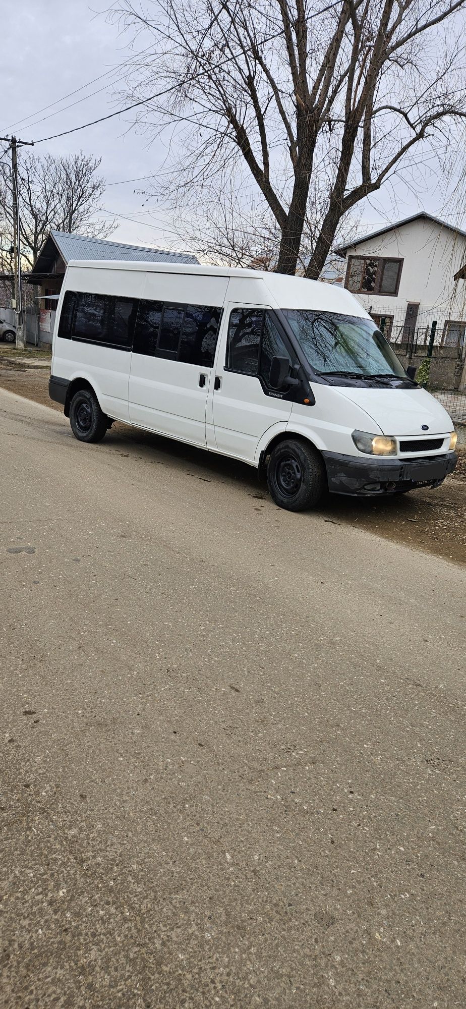 Vând Ford transit