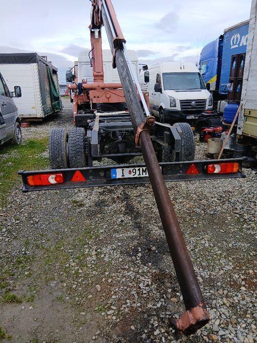Renault midlum  cu macara vand sau schimb