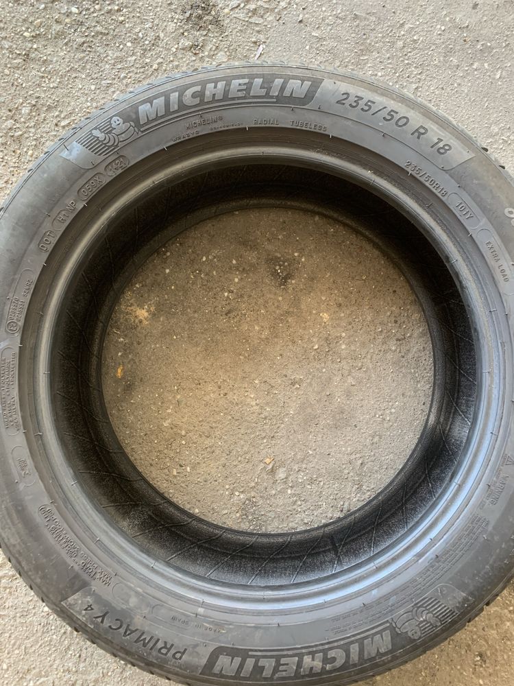 235/50/18  set Michelin dot 2021