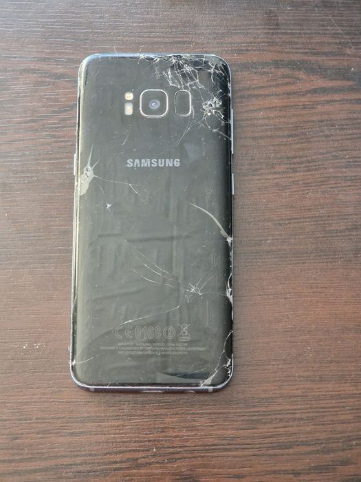 Samsung A22 5G și Samsung S8