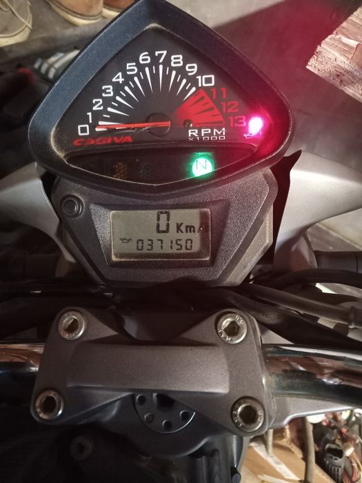 Vind Suzuki (cagiva raptor 650cc)