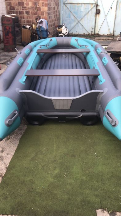 Лодка надувная с мотором новая