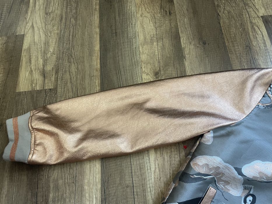 Горница розово злато