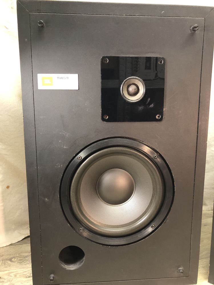 JBL L-19 качествени тонколони