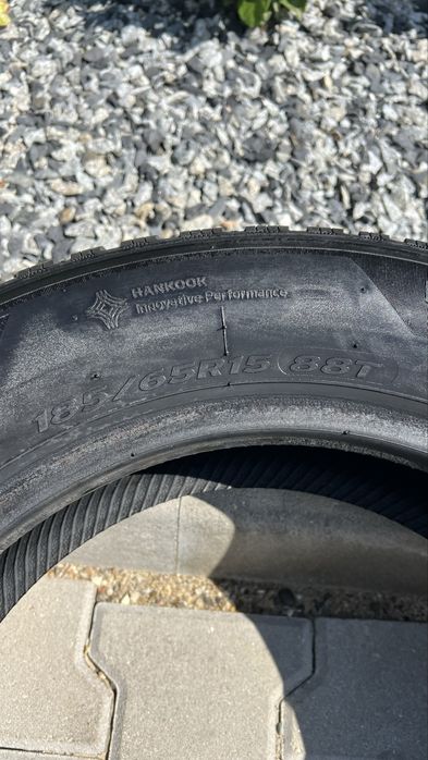 2 bucăți Hankook 185/65R15 Winter