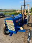 Trctor FORD 2000 in stare impechabilă