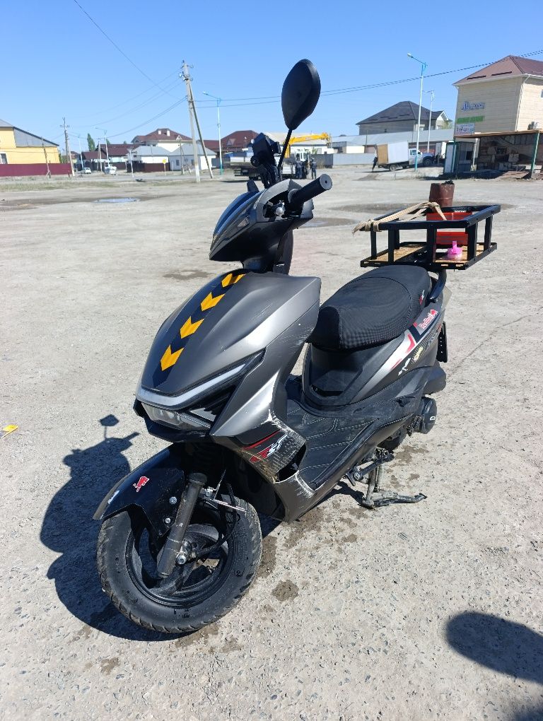 Скутер м12 жақсы жағдайда