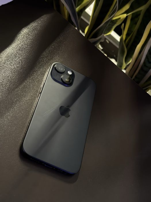 IPhone 15 128 гб ёмкость акум 87% док есть