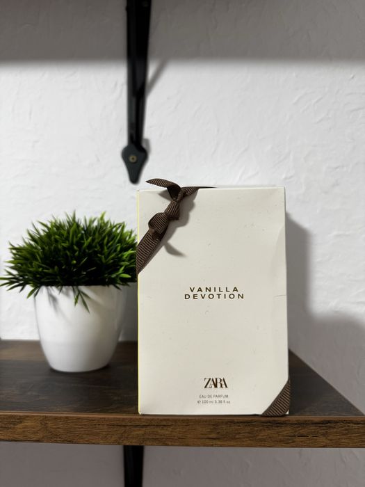 Apa de parfum vanilla devotion zara