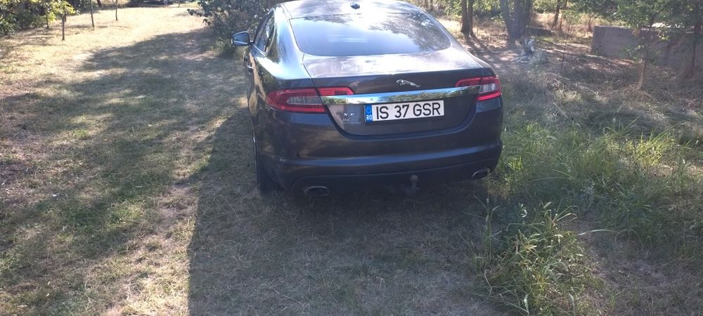 Vând Jaguar XF 2009