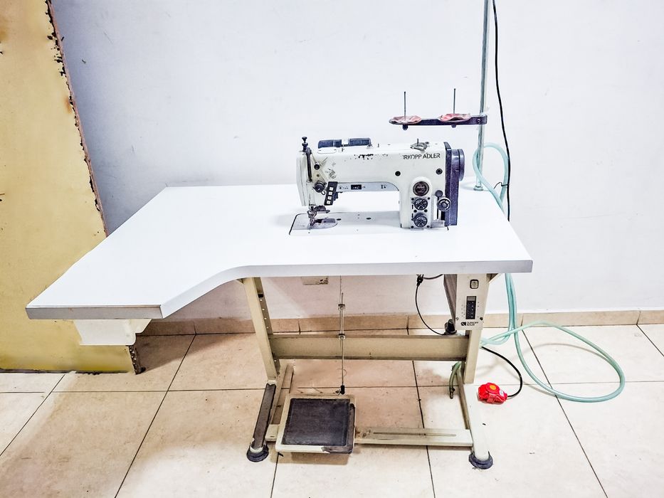 Машина с двоен транспорт и обрезвачка.