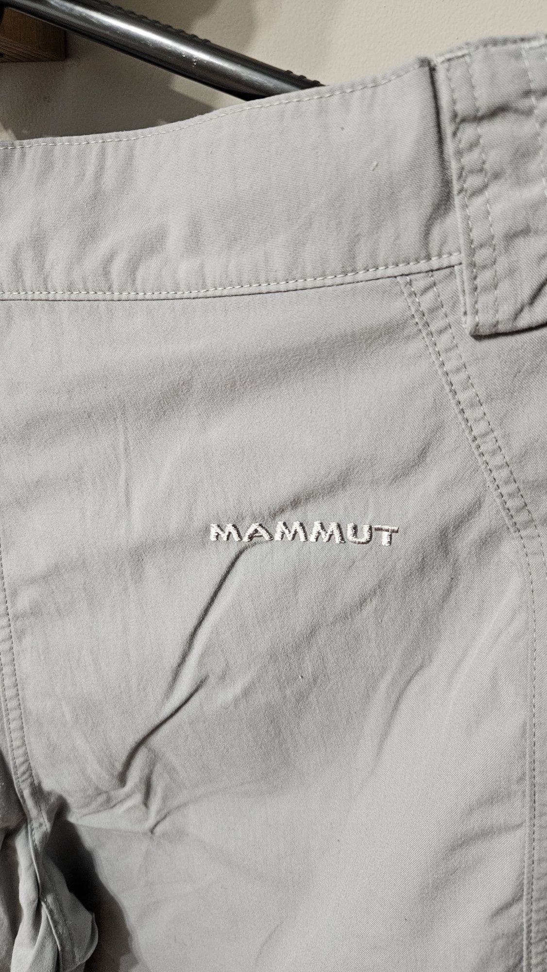 Дамски панталон за преходи Mammut