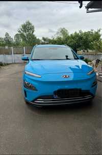 Hyundai Kona electric 204 CP highway + Navy, Baterie 64 Kw