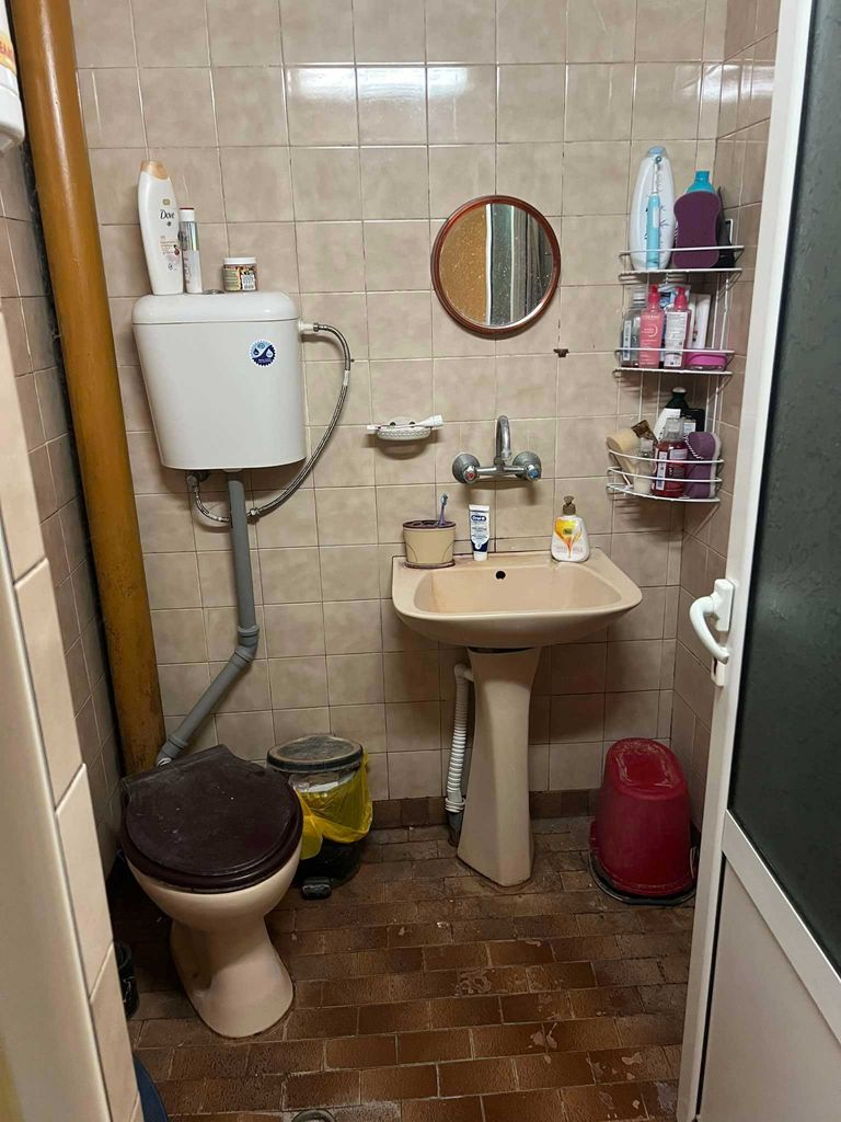 Продава се Двустаен апартамент в Разград, Център - 48 кв.м за 1594 €/кв.м - Снимка #5