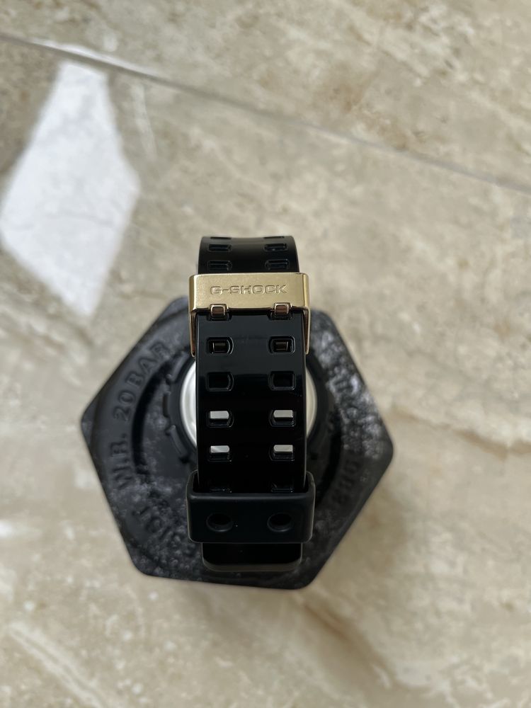 G-shock часовник