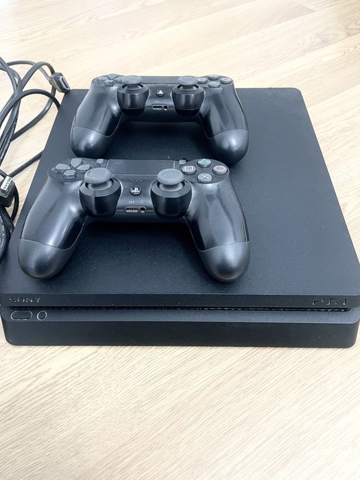 Consola SONY PlayStation 4 + 8 jocuri