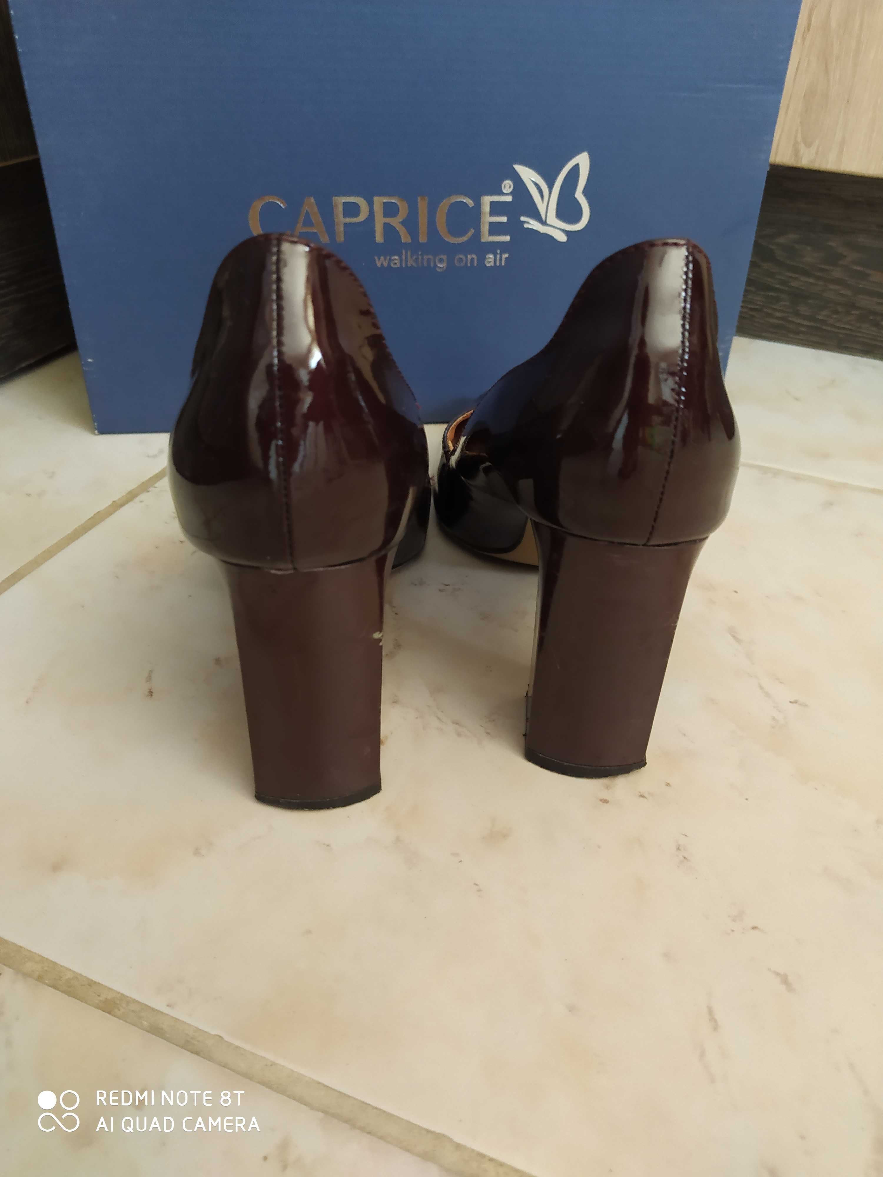 Дамски обувки с ток Caprice