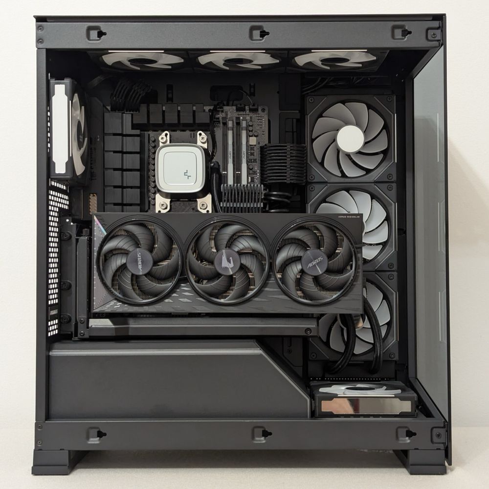 Pc Gaming setup complet - Ryzen 7700, 9070 XT, 32GB, 1TB