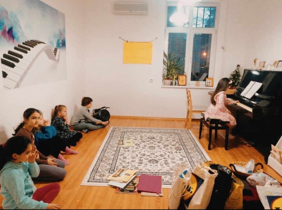 Уроци по пиано и солфеж