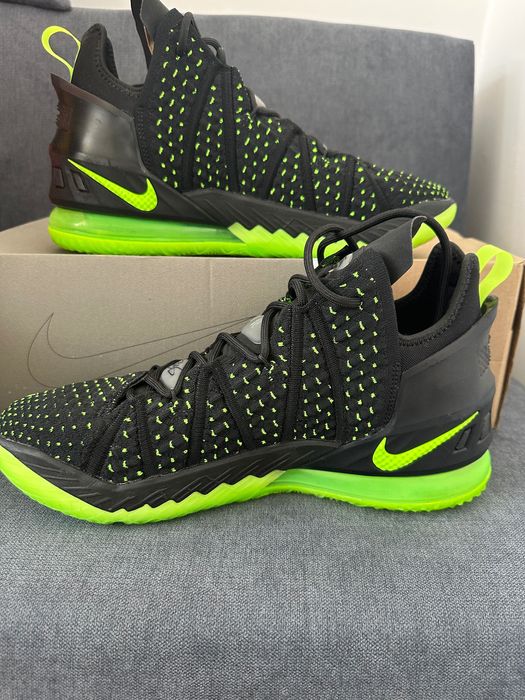 Nike LeBron XVIII