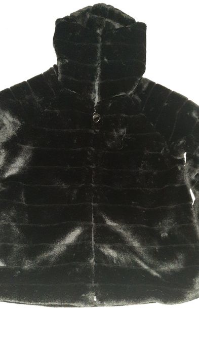 Geaca noua fara eticheta,varsta 13-14 ani