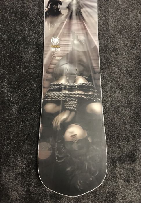 Сноуборд Never summer