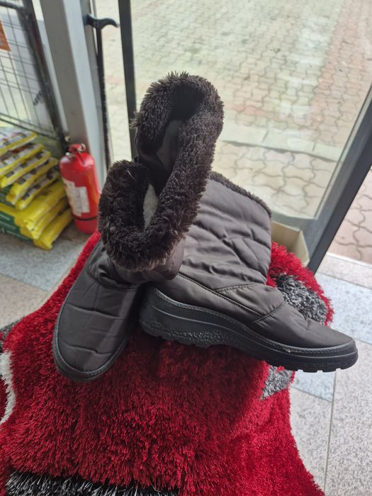 De vânzare cizme de piele folosit  stare foarte bunâ.