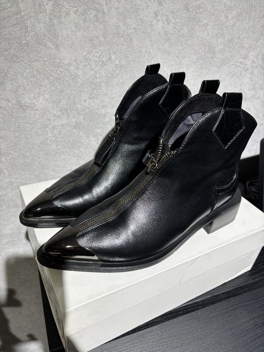 Ботинки женские-казаки