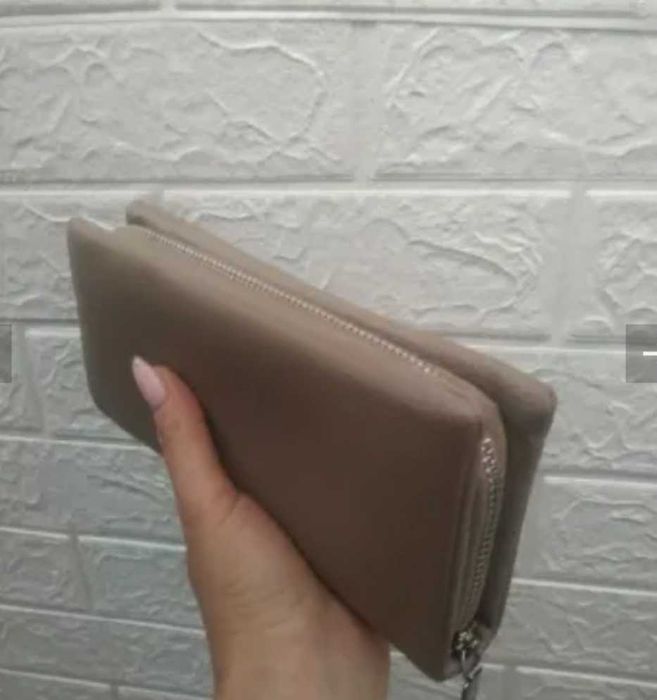 Дамски портмонета