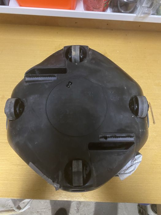 Робот за басейни AIPER