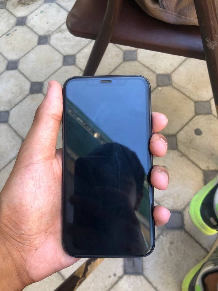 iPhone 11 sotlad