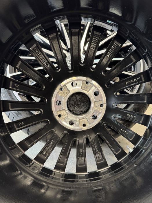 Jante originale Mercedes AMG R19 C class A206 W206 echipate iarna 2024