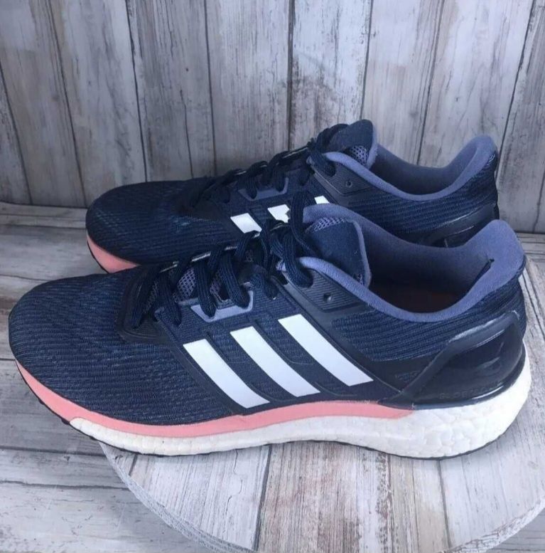 Страхотни дамски маратонки Adidas Supernova ST Running