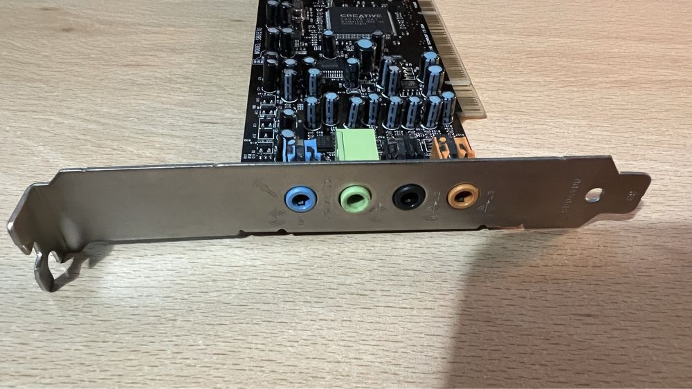 Vând placa sunet Creative Sound Blaster Audigy PCI