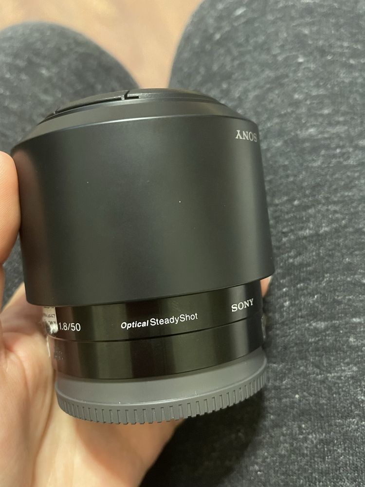 Sony ZV-E10 + 2 обектива Sony SEL 16-50mm f/3.5 и Sony 50 f/1,8