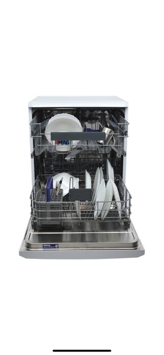 Cosuri Masina de spalat vase Beko DFN 6833