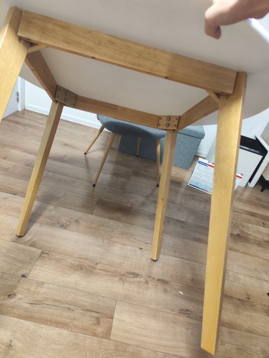 Кухненска маса  JEGIND