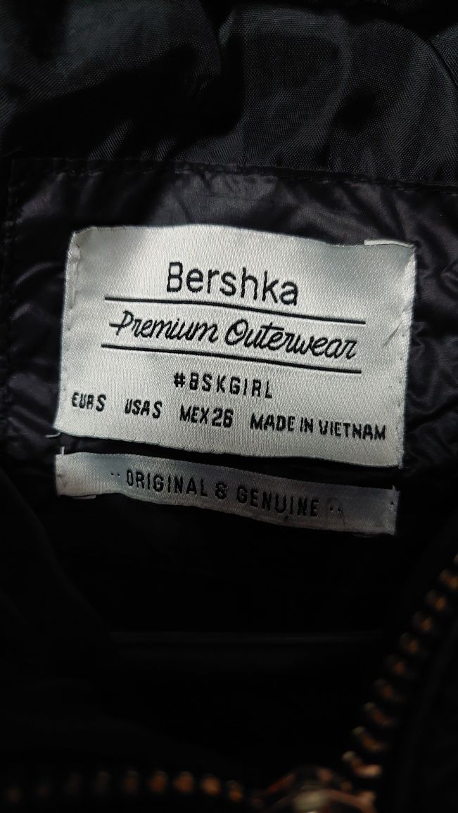 Geaca Bershka, marime S