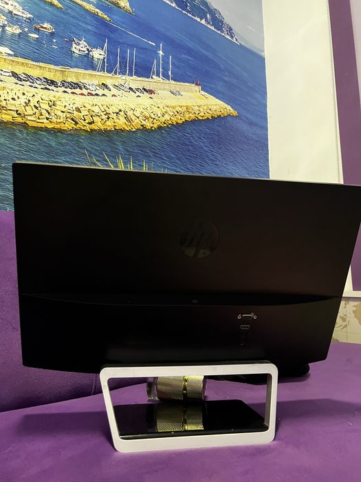 “Продавам монитор HP Pavilion 22cw – 21.5’’ IPS, Full HD, HDMI/VGA.