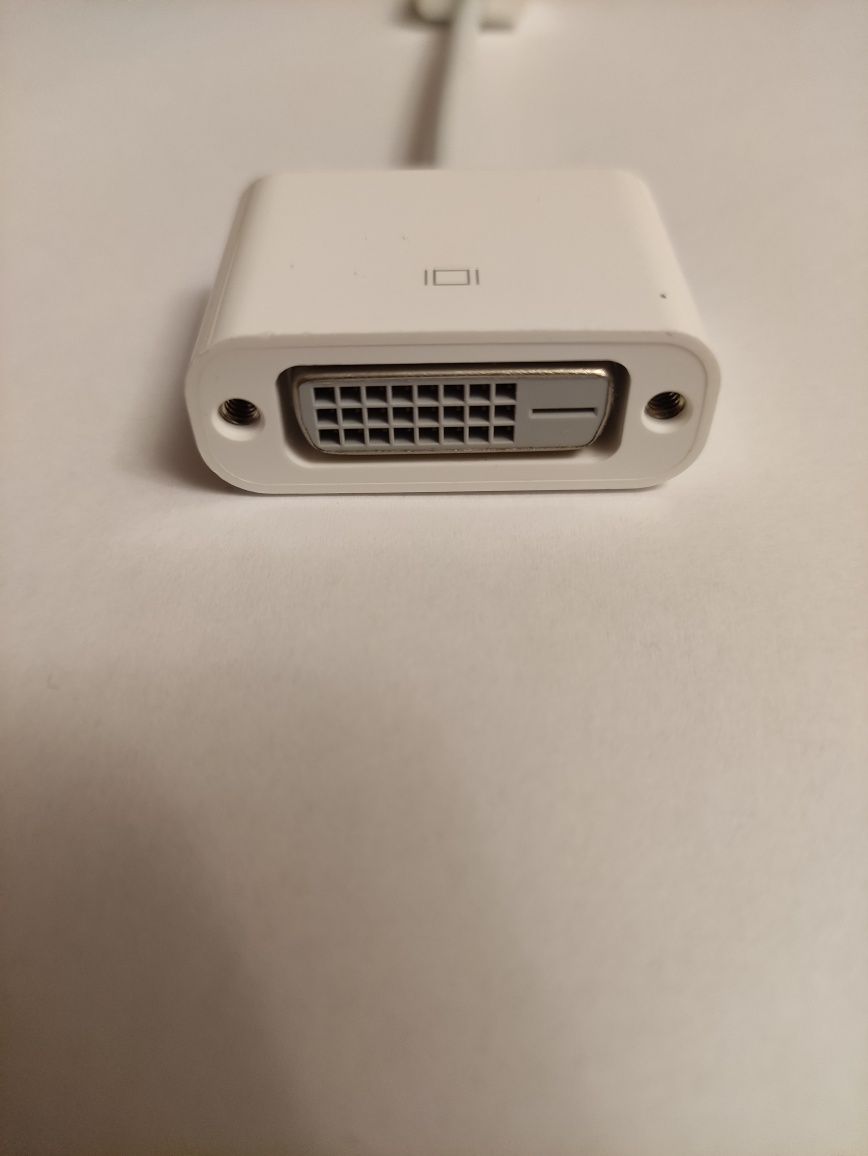 Преходник HDMI към DVI-D  за монитор Apple