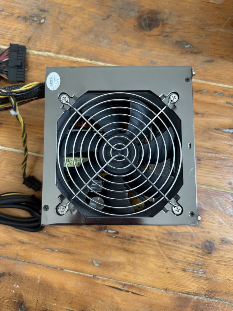 Захранване за компютър 500W