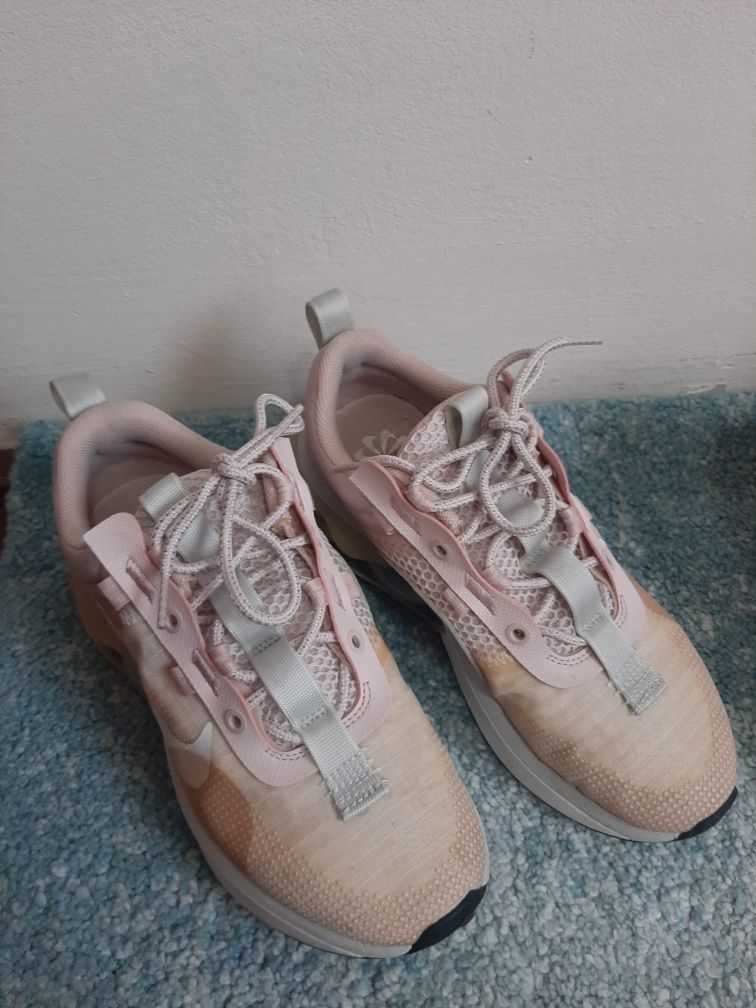 Adidasi air max de damă
