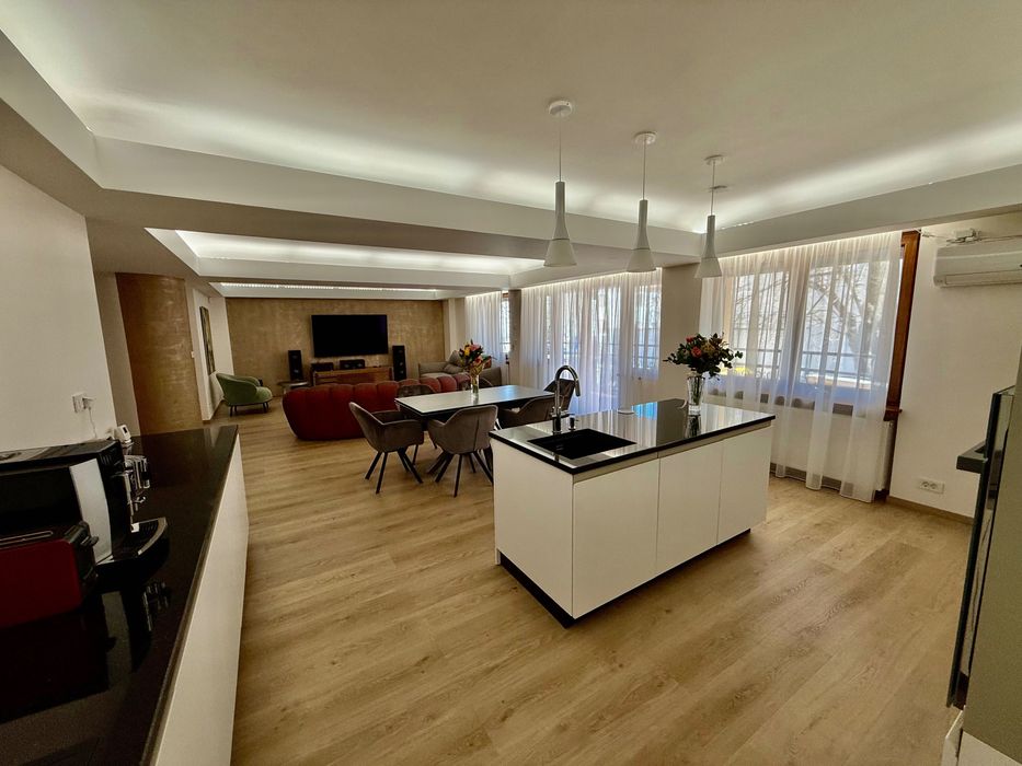 Apartment 4 camere decomandat, 222mp utili,Primaverii, high-end, smart