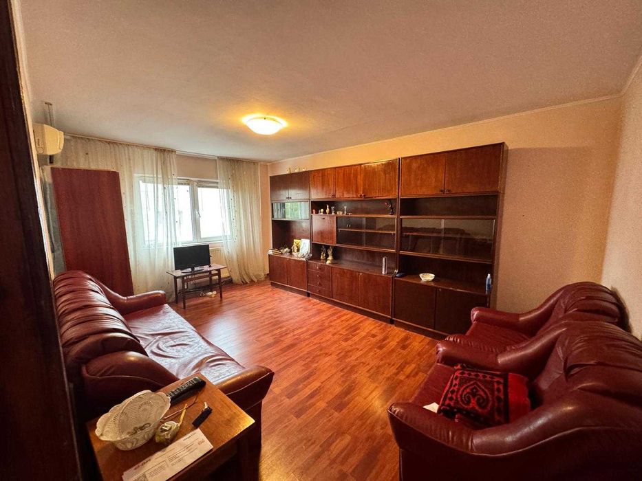 Apartament 2 camere, decomandat, Nicolina 2