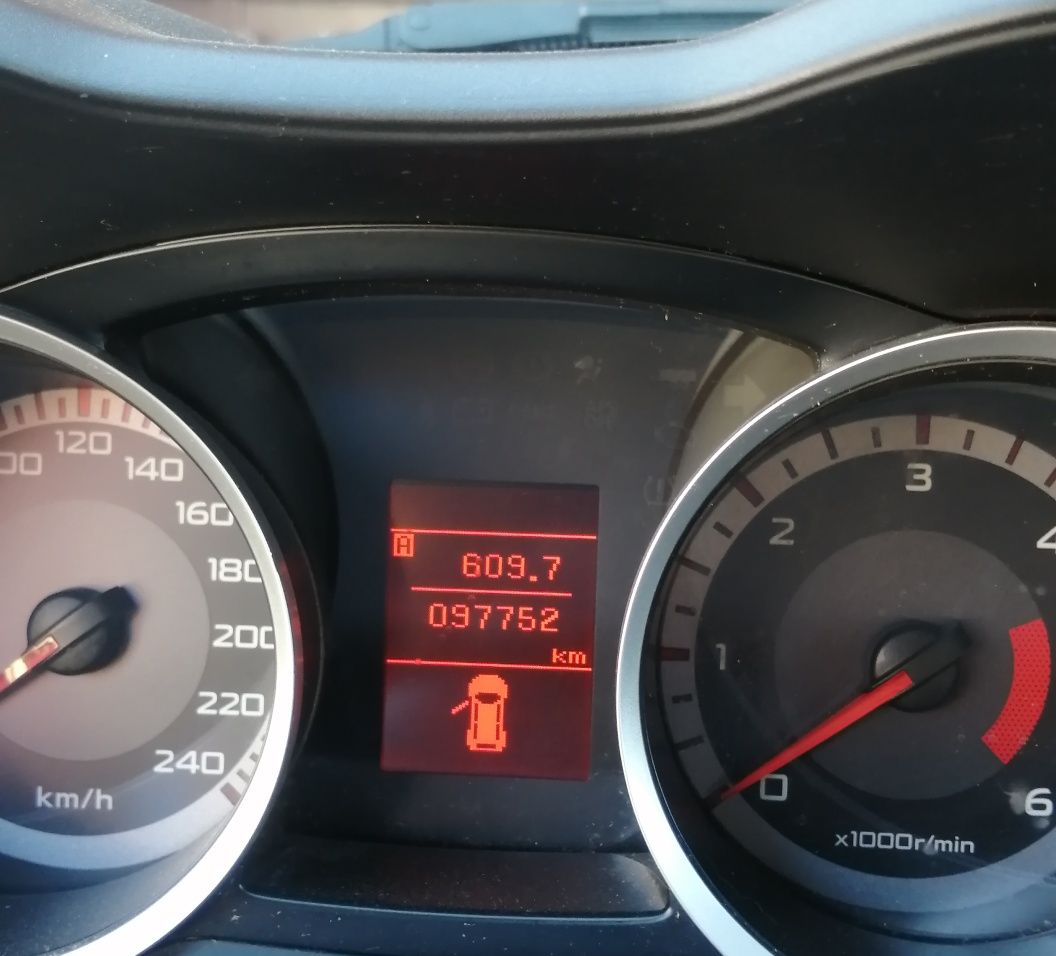 Vând mitsubishi Lancer 2.0 Diesel 104.000 km
