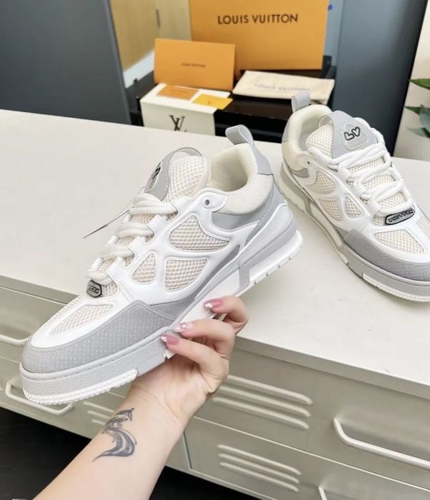 Louis Vuitton Skate Gray