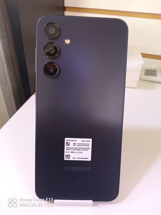 Samsung a16,1 yil kafolati bor,hotirasi 6/128,holati yangi,