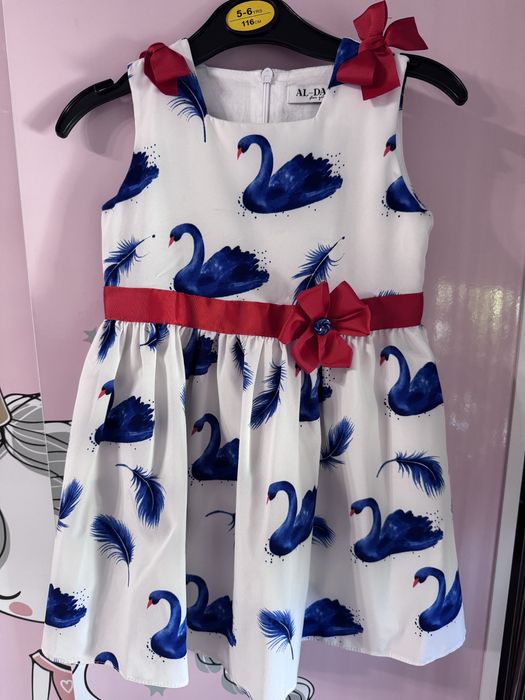 Rochite diverse pentru fetite intre 3-4 ani