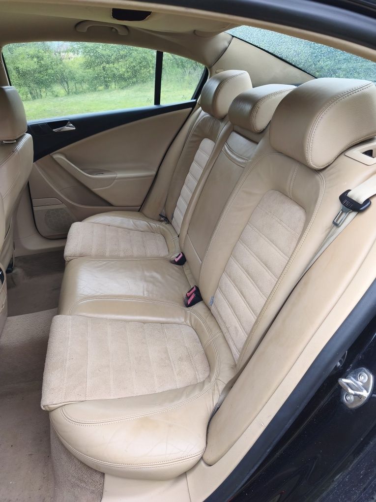 Banchetă spate completă din piele Volkswagen Passat B6 sedane berlină