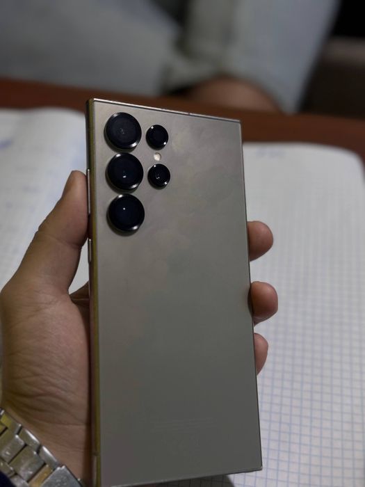 Samsung S24 ultra 12/256